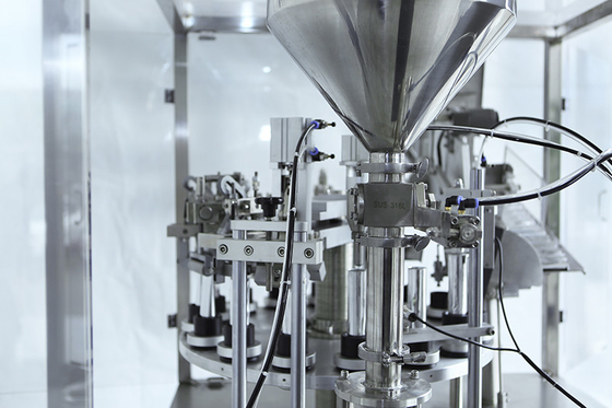 高效率冒泡机,紧凑牙刷填充机