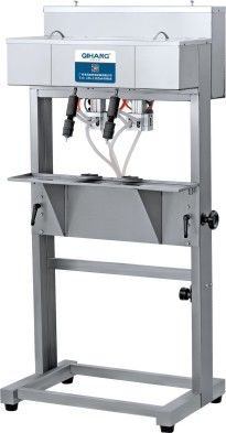 Máquina de enchimento de baixo nível de ruído做香水0.55kw para a água - matérias-primas fáceis de usar