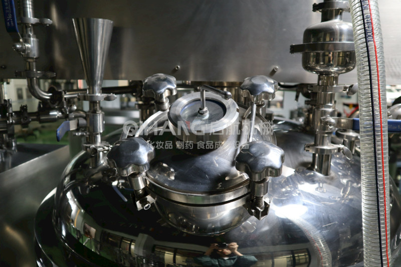 Máquina de fatura de creme cosmética Cosmético da loção do corpo que faz a máquina o controle elétrico com plataforma de funcionamento