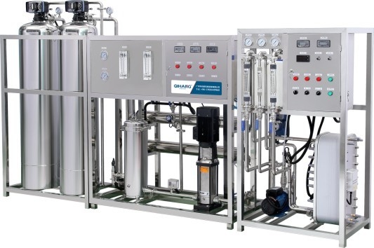 Thanh lọc RO Thiết bị xử lý nước Thép không gỉ Vật liệu hoạt động đơn giản